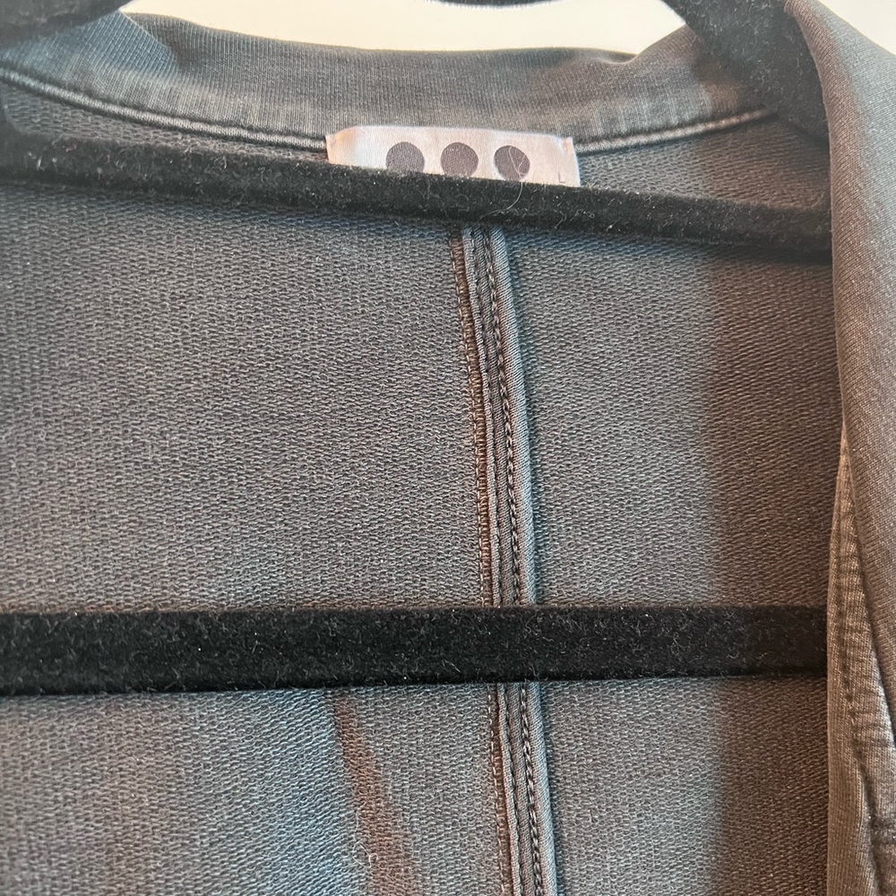Three Dot Twill Gray Jacket - image 6